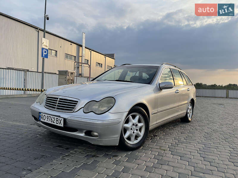 Универсал Mercedes-Benz C-Class 2003 в Мукачево