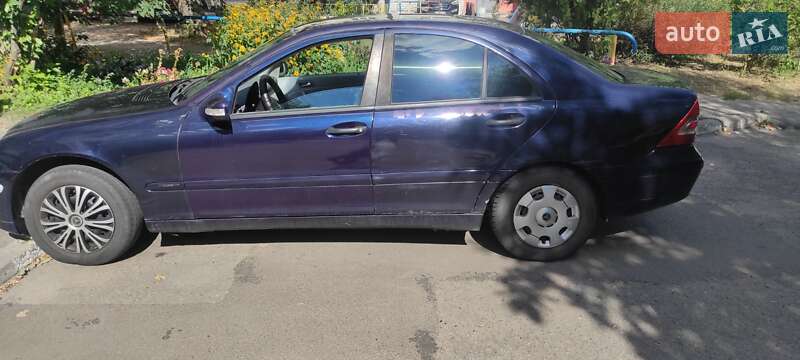 Седан Mercedes-Benz C-Class 2000 в Кременчуге