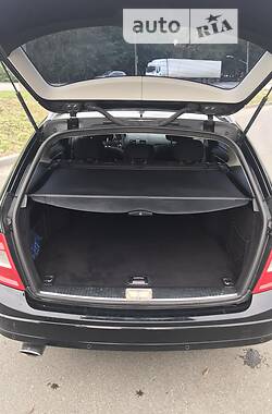 Универсал Mercedes-Benz C-Class 2010 в 