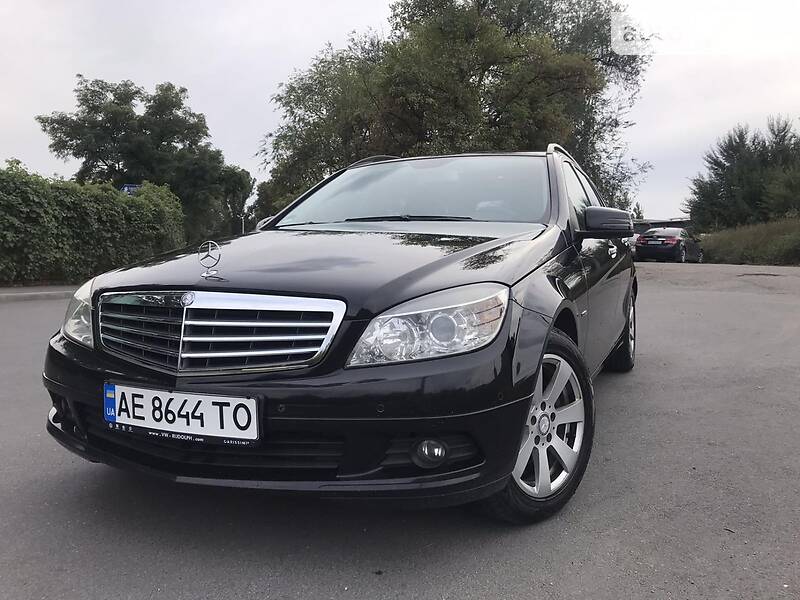 Универсал Mercedes-Benz C-Class 2010 в 