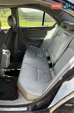 Седан Mercedes-Benz C-Class 2001 в 