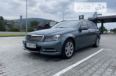 Універсал Mercedes-Benz C-Class 2012 в Івано-Франківську