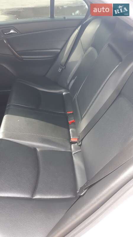 Седан Mercedes-Benz C-Class 2003 в Днепре