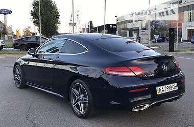 Купе Mercedes-Benz C-Class 2019 в 