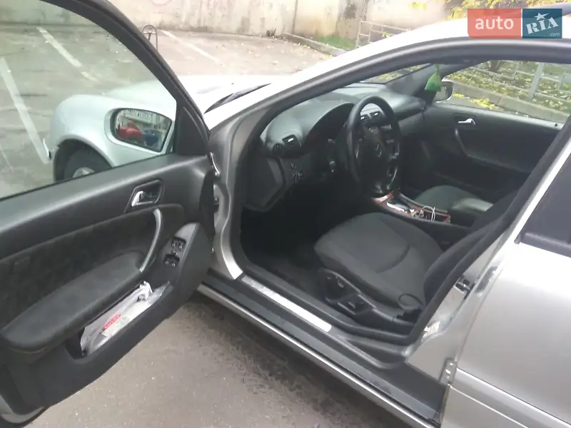Mercedes-Benz C-Class 2002 VIN WDB2032041F232786 фото оголошення 5 з 54