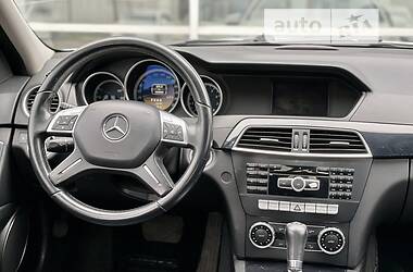 Седан Mercedes-Benz C-Class 2011 в 