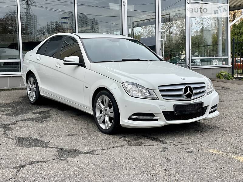 Седан Mercedes-Benz C-Class 2011 в 