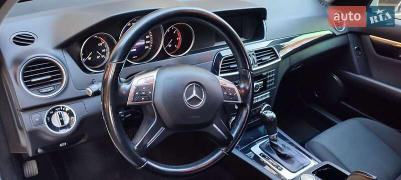 Седан Mercedes-Benz C-Class 2012 в Ужгороде