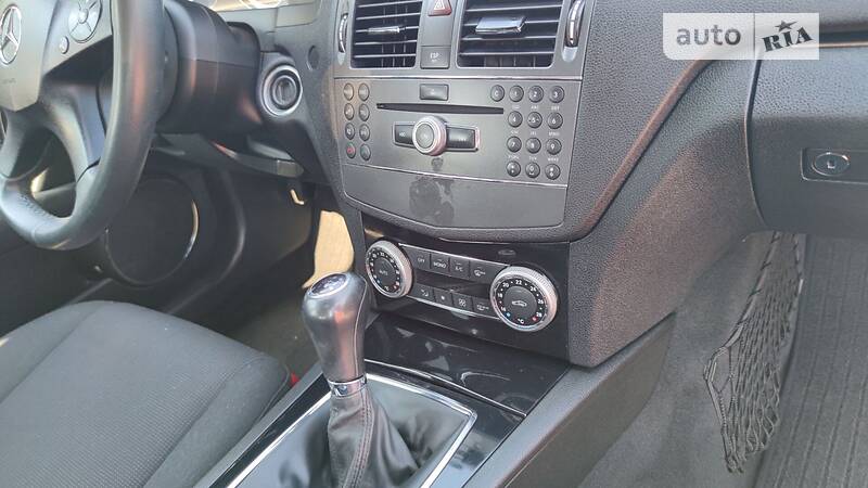 Универсал Mercedes-Benz C-Class 2010 в Ровно