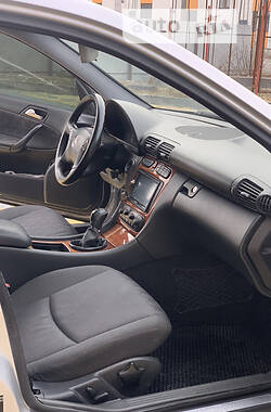 Седан Mercedes-Benz C-Class 2000 в 