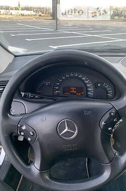 Седан Mercedes-Benz C-Class 2000 в Луцке