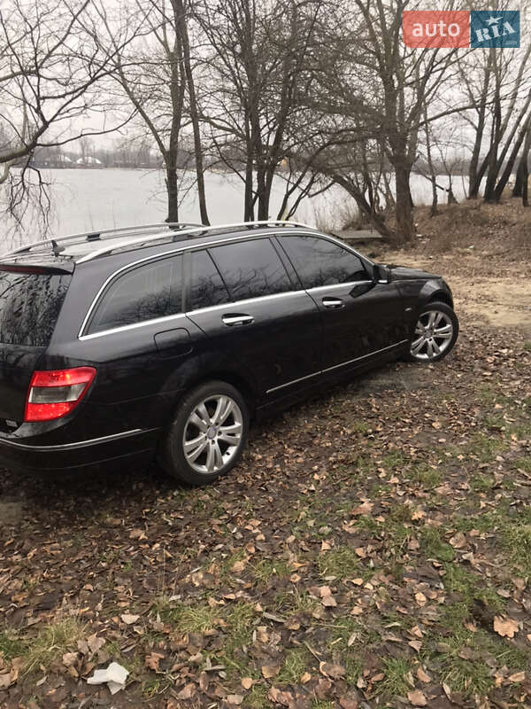 Универсал Mercedes-Benz C-Class 2008 в Киеве