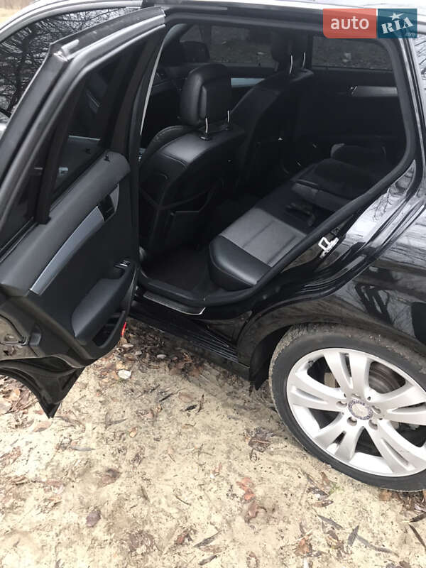 Универсал Mercedes-Benz C-Class 2008 в Киеве