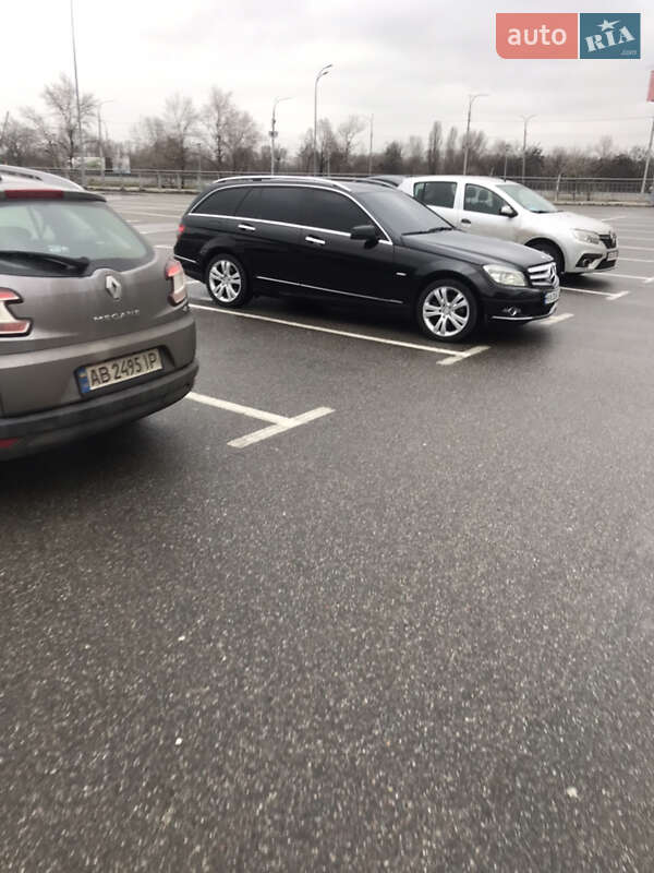Универсал Mercedes-Benz C-Class 2008 в Киеве