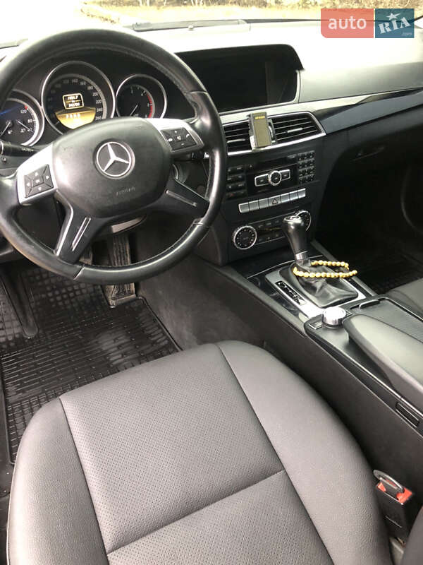 Универсал Mercedes-Benz C-Class 2011 в Тальном фото 12 Универсал Mercedes-Benz C-Class 2011 в Тальном