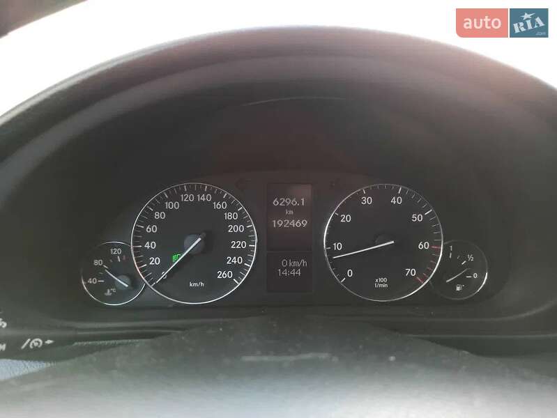 Седан Mercedes-Benz C-Class 2005 в Трускавці
