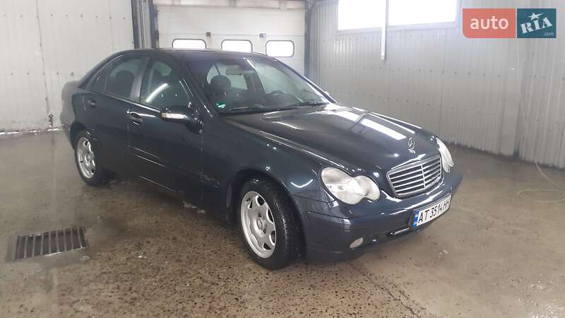 Седан Mercedes-Benz C-Class 2000 в Ивано-Франковске