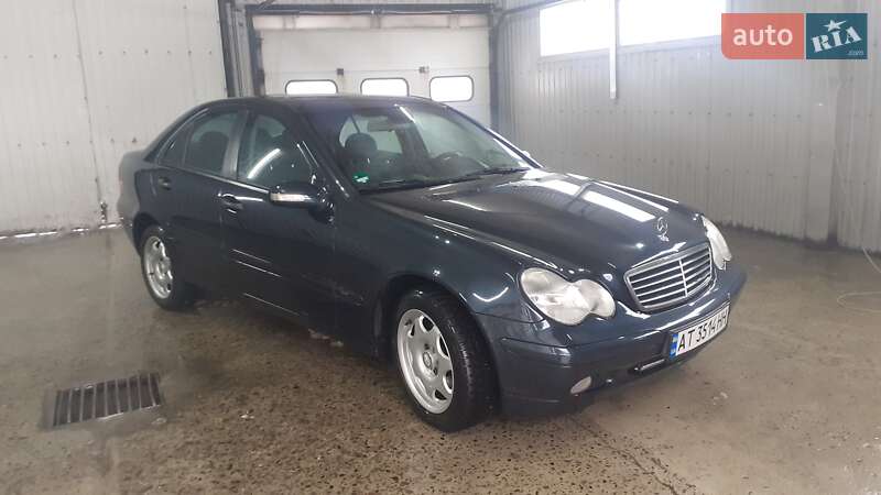 Седан Mercedes-Benz C-Class 2000 в Івано-Франківську