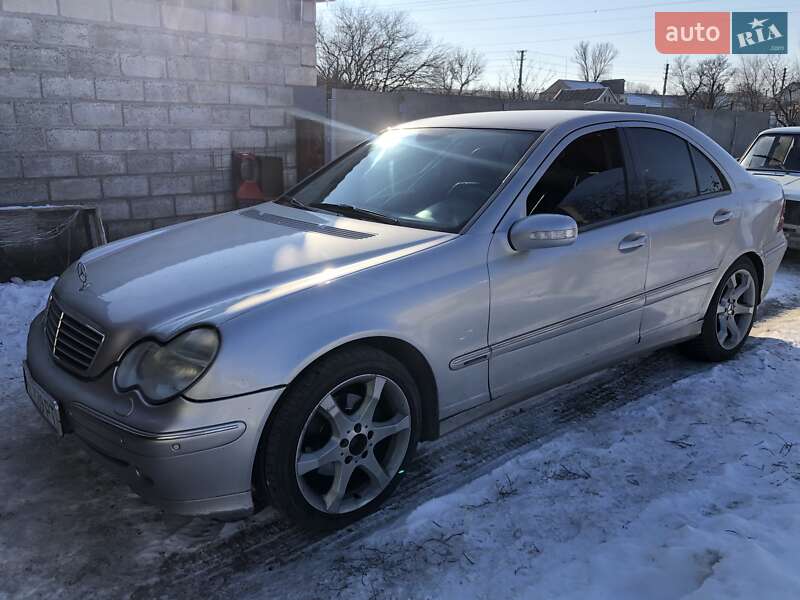 Седан Mercedes-Benz C-Class 2001 в 