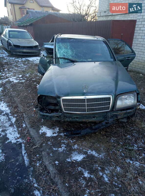 Седан Mercedes-Benz C-Class 1994 в Харькове