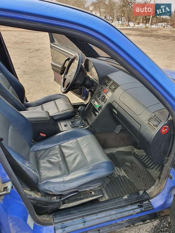 Седан Mercedes-Benz C-Class 1996 в Косові