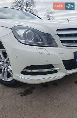 Седан Mercedes-Benz C-Class 2012 в Киеве