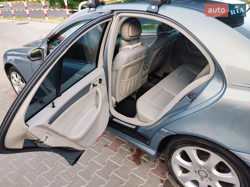 Седан Mercedes-Benz C-Class 2005 в Хмельницькому
