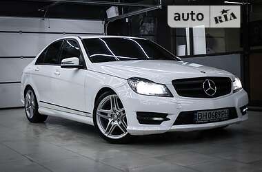 Mercedes-Benz C-Class 2012