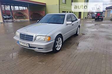 Седан Mercedes-Benz C-Class 2000 в Ивано-Франковске