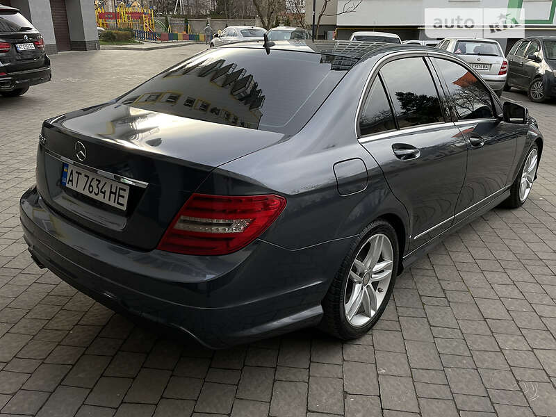 Седан Mercedes-Benz C-Class 2014 в Ивано-Франковске