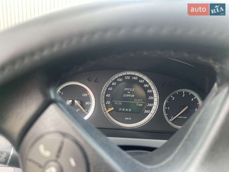 Седан Mercedes-Benz C-Class 2007 в Ужгороді