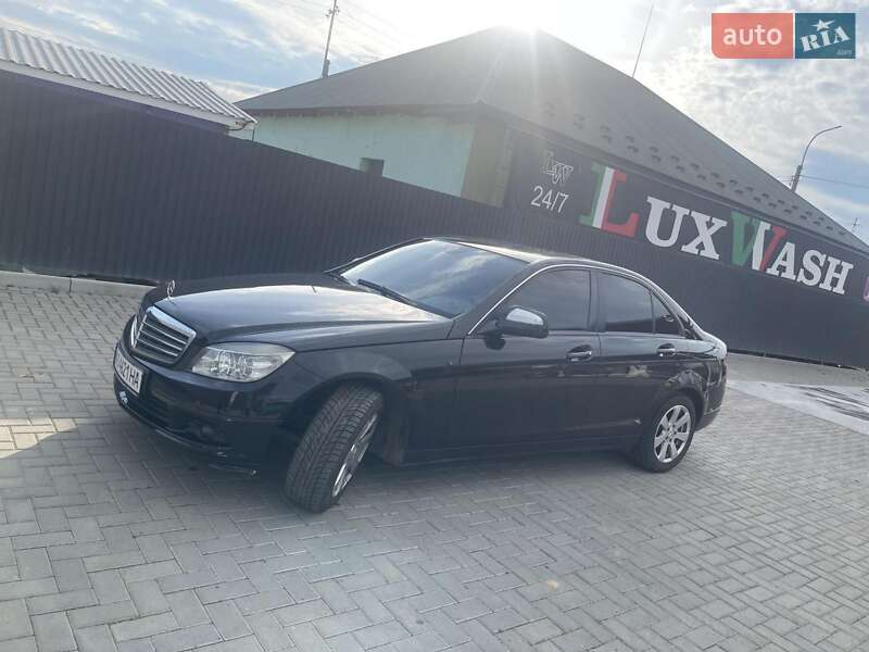 Седан Mercedes-Benz C-Class 2007 в Ужгороді