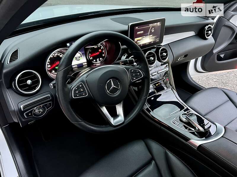 Седан Mercedes-Benz C-Class 2017 в Києві