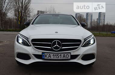 Седан Mercedes-Benz C-Class 2017 в Киеве