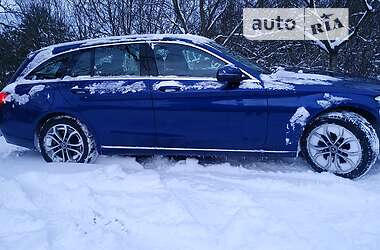 Універсал Mercedes-Benz C-Class 2017 в 