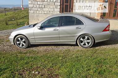 Седан Mercedes-Benz C-Class 2005 в 