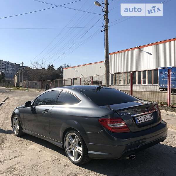 Купе Mercedes-Benz C-Class 2012 в Львове