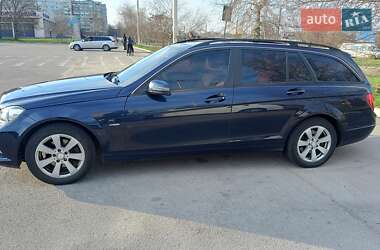 Універсал Mercedes-Benz C-Class 2011 в Запоріжжі