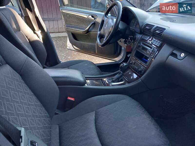 Седан Mercedes-Benz C-Class 2003 в Запорожье