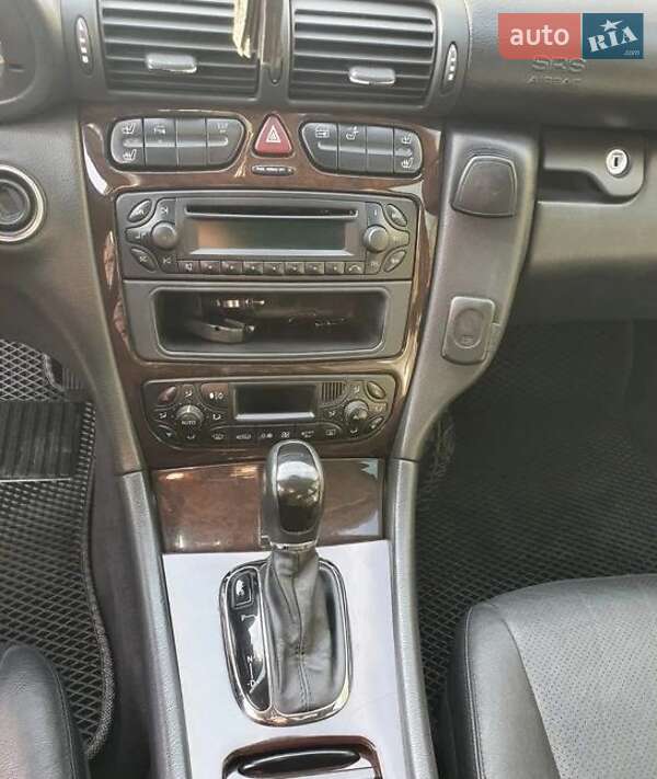 Седан Mercedes-Benz C-Class 2003 в Кривому Розі