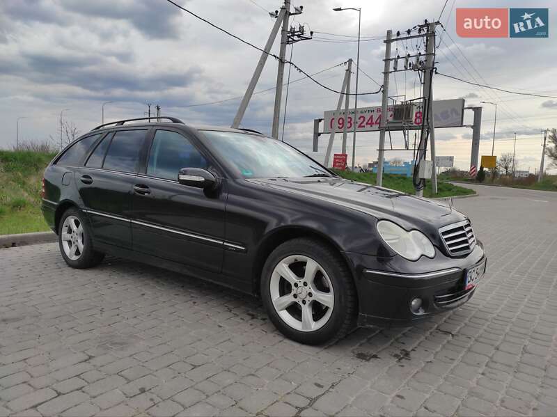 Универсал Mercedes-Benz C-Class 2006 в Львове