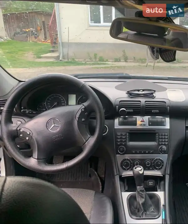 Mercedes-Benz C-Class 2006
