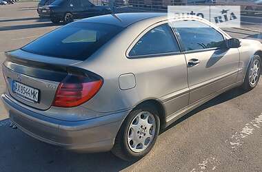 Купе Mercedes-Benz C-Class 2004 в 
