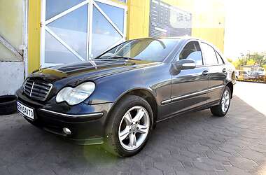 Седан Mercedes-Benz C-Class 2002 в Львові