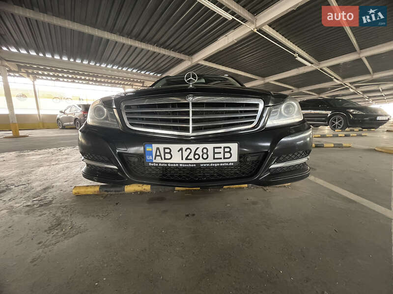 Універсал Mercedes-Benz C-Class 2013 в Вінниці