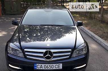 Mercedes-Benz C-Class 2010