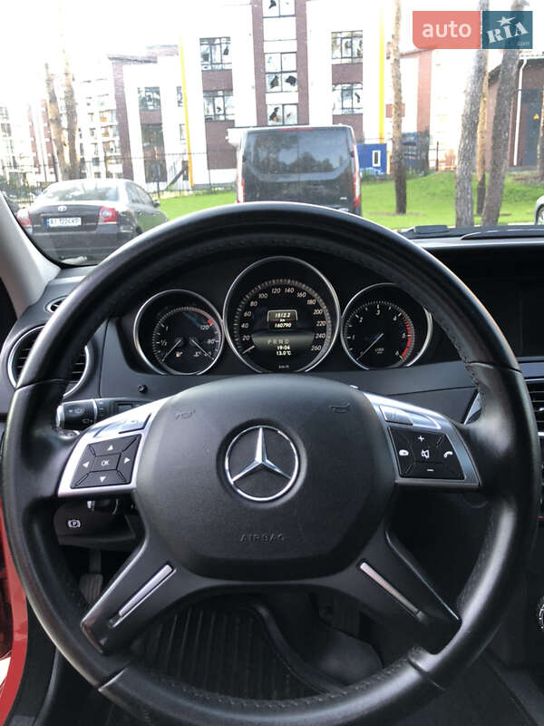 Универсал Mercedes-Benz C-Class 2013 в Киеве