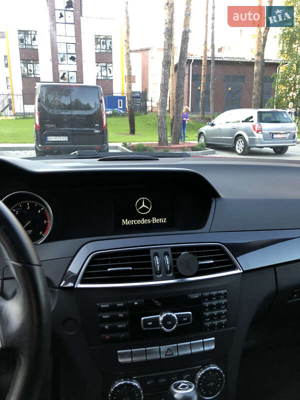 Универсал Mercedes-Benz C-Class 2013 в Киеве