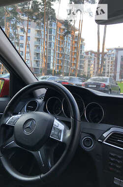 Универсал Mercedes-Benz C-Class 2013 в Киеве