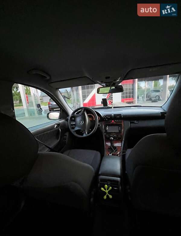 Седан Mercedes-Benz C-Class 2003 в Стрые фото 6 Седан Mercedes-Benz C-Class 2003 в Стрые